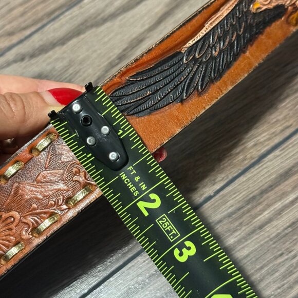 Vintage Tooled Leather Belt with Eagles and Painted Details - Size 42 - Picture 10 of 10